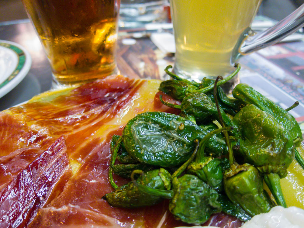 pimientos del padron y jamon spanish food and drinks